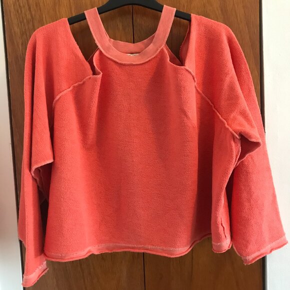 Free People We The Free Hollywood Pullover Sweatshirt Cold Shoulder Coral M - Picture 10 of 10